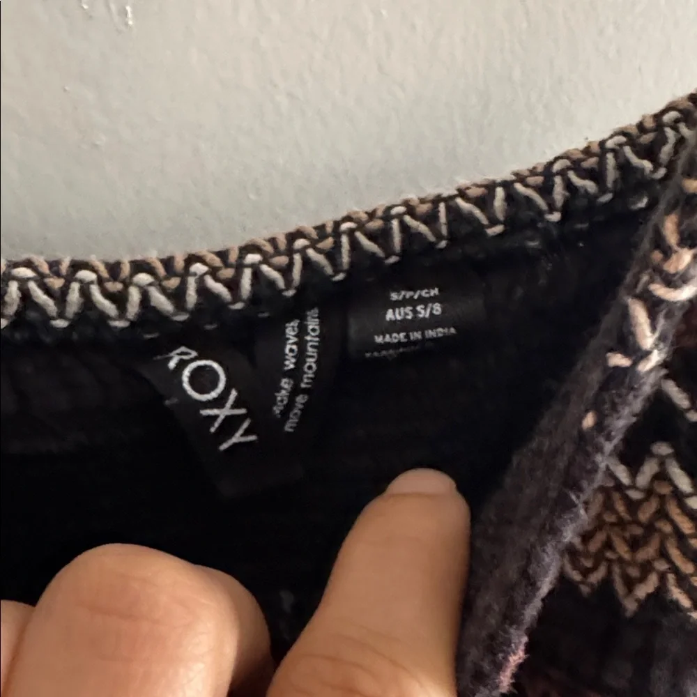 Roxy “Hot Tropics” Cut-Out Tiered Maxi Dress in Black - Picture 3 of 5